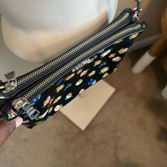 Coach Lyla Crossbody Tea Rose Floral Print - Picture 9 of 10